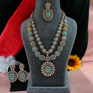 Juego de collar largo de piedra Monalisa y circón victoriano con Maang Tikka Ideal para bodas, celebraciones festivas ligeras - Product Image 1