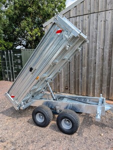 Remorque à benne basculante multifonctionnelle pour usage de jardin avec garantie de 3 ans et barre de remorquage de 80 m - Product Image 2
