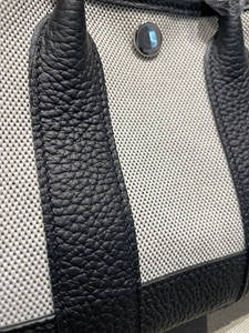 Bolso Tote de Lona y Cuero con Bloques de Color Blanco y Negro, Nuevo Modelo 2025, Gran Capacidad, Estilo Simple, Bolso de Jardín Moderno para Mujer - Product Image 4