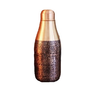 Botella de agua de cobre de tendencia fresca, oficina, gimnasio, viaje, diseño a prueba de fugas y características de salud ayurvédica, tamaños personalizados, forma - Product Image 2