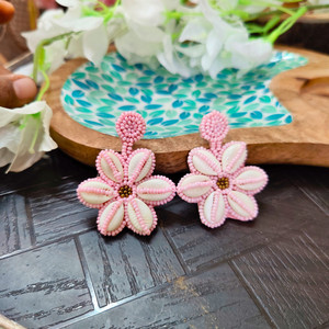 Pendientes de cuentas más vendidos para mujer, hechos para regalo de fiesta, Compra ahora de un fabricante indio - Product Image 2