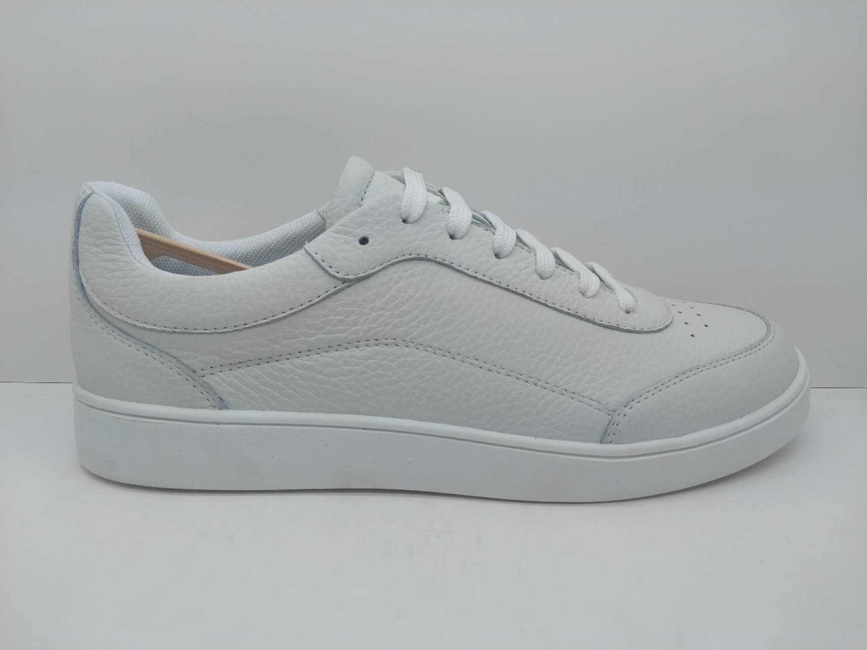 สีขาวสว่าง