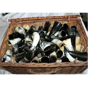 Cuerno Vikingo para Beber, Hecho a Mano, Ecológico, Personalizable, Tallado, Cuerno Natural, Apto para Alimentos, Seguro para Mead, Cerveza, Celebraciones, Duradero - Product Image 1