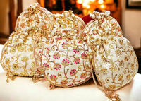 Pochette indienne brodée à la main avec cordon de serrage, travail de sequins, doublure en soie, fermeture à loquet, cadeaux de retour, Saint-Valentin, Nouvel An, Festif