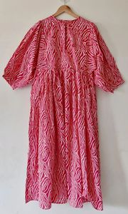 เดรสมิดิพิมพ์ลายบล็อกเดรสมินิเดรสพิมพ์ลายบล็อก Ikat คอลึกพร้อมเชือกรัด - Product Image 6