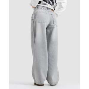 กางเกงยีนส์ทรงหลวมสไตล์วินเทจ ขากว้างทรงบาน เอวสูง สไตล์สตรีทแวร์ ผ้าเดนิม ตกแต่งคริสตัลเพชร สีสันสำหรับฤดูหนาว - Product Image 6