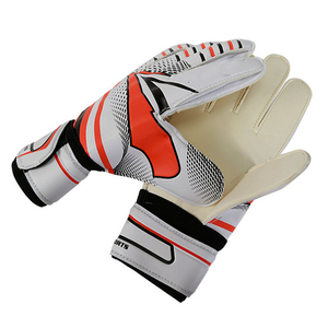 Gants de gardien de but en cuir Predator de haute qualité pour l'entraînement de football professionnel, utilisation en extérieur, antidérapants et respirants - Product Image 6