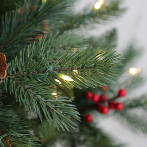 <span class=keywords><strong>Sapin</strong></span> de Noël artificiel pré-éclairé avec baies rouges, pommes de pin, lumières <span class=keywords><strong>LED</strong></span> blanc chaud, <span class=keywords><strong>sapin</strong></span> réaliste avec support en métal - Product Image 5