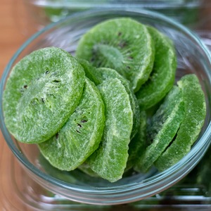 กีวีอบแห้งแบบธรรมชาติแสนอร่อย - Product Image 2