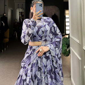 Lehenga Choli elegante de Estilo Vintage para mujer con Dupatta, perfecto para festivales y fiestas de invierno, colección al por mayor de La India - Product Image 2