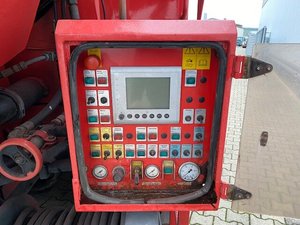 Camión de Bomberos y Aspiración 2006 Man TGA 35.390 8x4-4 BL, Eje Elevador con Dirección, FATMASTER F190EH, con Sistema de Limpieza y Succión por Radio - Product Image 5