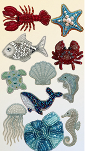 Pendentif en forme de cœur synthétique orné de perles, en laiton plaqué or 18 carats, pendentif à boucle de créateur, sculpture à la main, pendentif brillant en or - Product Image 5