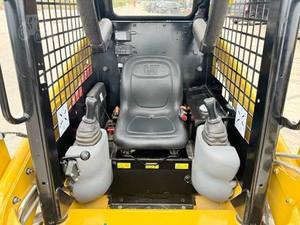 รถตักล้อยาง CAT รุ่น 216B3 สำหรับขาย - Product Image 5