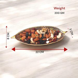 Plateau rectangulaire élégant et écologique en acier inoxydable fait à la main avec des accents floraux plaqués or pour une utilisation festive et domestique - Product Image 2