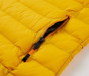 Chaleco Térmico Informal de Moda de Alta Calidad OEM, Chaleco de Plumón Delgado con Parches Personalizados para Hombre - Product Image 4