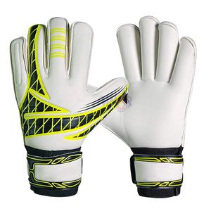 Gants de gardien de but en cuir de vache 2025 Séchage rapide Ajustement confortable Prix de gros OEM personnalisés Gants de gardien de but - Product Image 1