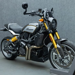 Motocyclettes de luxe robustes 56KRZR225P3012423 2023 FTR R Industrial Carbon Sport ABS Haute Performance Naked Bike OEM Origine US - Product Image 1