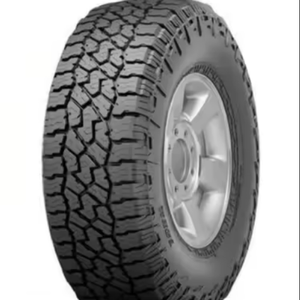 Neumático Radial Todoterreno LT 235/55ZR17 117R E para Camioneta Ligera, Sin Cámara, 1 Año de Garantía, Nuevo - Product Image 1