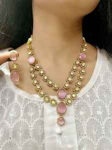 Ensemble de collier Polki à double couche avec boucles d'oreilles pour femmes, parfait pour les soirées, collier de luxe en laiton de qualité supérieure - Product Image 5