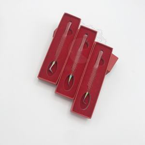 Pinzas profesionales para pestañas, pinzas de punto de arcoíris con revestimiento de polvo rojo, pinzas sostenibles probadas a mano, etiqueta privada aceptada - Product Image 4