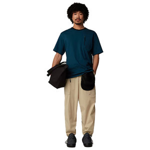 Offre Spéciale T-shirt à manches courtes pour hommes Vêtements décontractés légers personnalisés de haute qualité avec poche à fermeture éclair Design vierge - Product Image 3