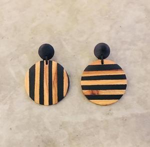 Boucles d'oreilles en bois naturel avec résine noire, boucles d'oreilles tendance pour filles, pour mariage et fête, cadeaux pour femmes au meilleur prix - Product Image 6