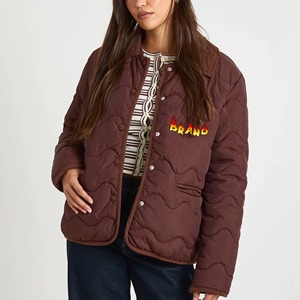 Nouvelle conception de veste longue matelassée pour femmes, logo personnalisé, doublure en coton, respirante, vêtements de rue, fabrication personnalisée, gilet matelassé pour adultes - Product Image 4
