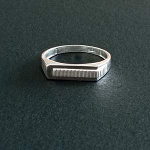 Anillo liso de Plata de Ley 925 clásico, joyería de banda de plata para todos los días para minoristas de moda y compradores de joyería al por mayor a granel - Product Image 2