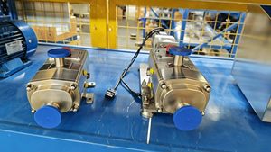 Bomba de Doble Tornillo Sanitaria CGMP SS316L de 7.5 HP de Alta Presión CIP de Bajo Cizallamiento para Productos Viscosos, Biofarmacéuticos, Ungüentos, Probióticos, Mantequilla de Nueces y Mermelada - Product Image 6