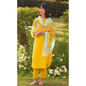 Iris Kurta amarillo sólido de lino para mujer con pantalones y estola Juego de 3 estampado de bloques de mano y bordado Limpieza en seco solamente - Product Image 1