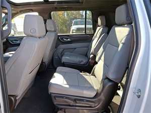 New /USED WHITE 2025 CHE VROLET SUBU RAN LT 360 Rear Camera 31-40T Load Capacity Emission Diesel /GAS Automatic FOR SALE - Product Image 4