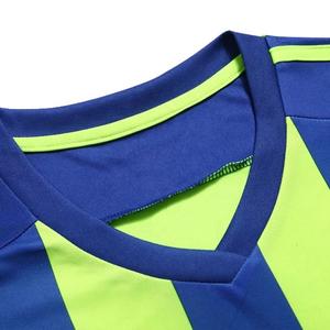 การปรับแต่ง Sublimated ฟุตบอลเครื่องแบบทำในปากีสถานเสื้อฟุตบอลและกางเกงขาสั้นการออกแบบของตัวเองระเหิดเครื่องแบบ - Product Image 4