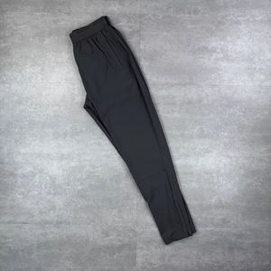 ชุดวอร์มลำลองแฟชั่นยูนิเซ็กซ์พร้อมส่งปี 2025 เสื้อแจ็คเก็ตกันลมแบบแห้งเร็วสำหรับเล่นกีฬาและสวมใส่ในชีวิตประจำวัน ผลิตแบบ OEM จำนวนมาก - Product Image 5