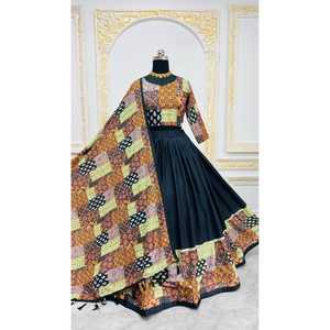 LANCEMENT DE NOUVELLES VÊTEMENTS DE FÊTE LEHENGA CHOLI EN TISSU DE COTON DE MOUSSELINE LOURD AVEC UNE MAGNIFIQUE IMPRESSION NUMÉRIQUE ET UN RÉEL MIROIR - Product Image 1