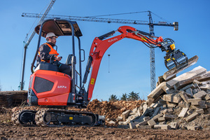 ใช้สำหรับรถขุดขนาดเล็ก U17-4 น้ำหนัก 12 ตัน เครื่องยนต์ญี่ปุ่นคุณภาพสูง รถตีนตะขาบสำหรับงานก่อสร้างและงานฟาร์ม ใช้เกียร์ปั๊ม - Product Image 5