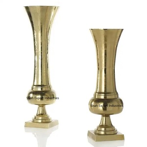 Floreros minimalistas de pedestal, floreros de suelo nórdico decorativos antiguos dorados, centros de mesa de boda, florero de Metal - Product Image 1