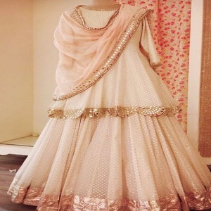 Costume Long de travail en soie avec broderie de renard lourd Georgette Salwar Kameez Anarkali pour femmes dans les robes de mariage et les robes de fonction traditionnelles - Product Image 3