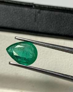 Esmeralda Zambiana Natural Suelta, Corte Pera, 7.70x5.70mm. - Product Image 5