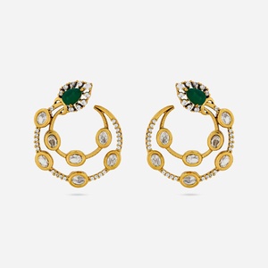 ต่างหูแบบ Kundan รุ่น 189222 ประดับมุกน้ำจืดทรงกลม ดีไซน์ทันสมัย ทำจากทองเหลืองและโลหะผสมสังกะสี เหมาะสำหรับงานแต่งงานและงานปาร์ตี้ - Product Image 4