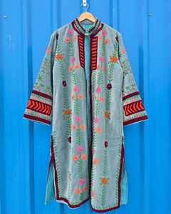 Chaquetas largas de terciopelo bohemio con bordado Suzani para mujer, chaqueta larga con bordado floral, abrigo largo Suzani, abrigo largo floral - Product Image 5