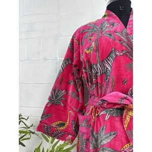 Kimono de Lujo Unisex, Elegante, Color Rosa Jungla y Azul Malibu, para Otoño e Invierno, Bata de Terciopelo, Reversible, Suavidad de Seda - Product Image 4