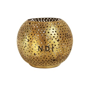 Bougeoir à chauffe-plat au design élégant Home Hotel Decor Décoration de Noël Bougeoir votif en métal avec finition dorée - Product Image 2
