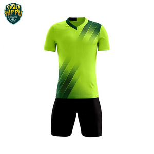 Camisetas y pantalones cortos de fútbol personalizados al por mayor, kits de uniformes de fútbol para equipos de secado rápido, poliéster, tallas para jóvenes y adultos - Product Image 2