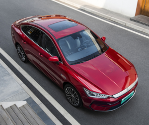 Auto Eléctrico Qin EV 2024-2025 Fabricado en China con Autonomía de 301-400 km en Perfectas Condiciones, Listo para Enviar - Product Image 3