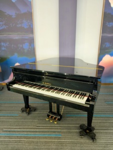 เปียโนแกรนด์ Kawai KG3C 88 คีย์ คีย์บอร์ดไม้แท้แบบถ่วงน้ำหนัก สไตล์คลาสสิกแบบมืออาชีพ ติดตั้งบนพื้น - Product Image 2