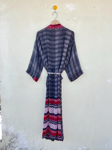 Belle Robe Kimono Vintage en soie indienne faite à la main Séchage rapide Été Bridal Boho Loungewear Taille libre pour toutes les saisons - Product Image 6