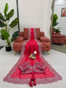 Saree en soie Tibby lourde à forte demande Choix de confiance pour les distributeurs de vêtements ethniques Approvisionnement en vrac pour l'industrie de la mode - Product Image 4