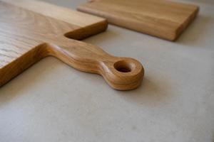Planche à découper en bois avec long manche, idéale pour la pâtisserie, la préparation des pâtes et la préparation des aliments en cuisine, vente en gros en provenance d'Inde - Product Image 5