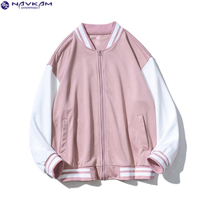 Personalizado con estilo Hombres Varsity Chaquetas al aire libre Etiqueta privada de alta calidad de tela personalizada Soporte de invierno Etiqueta personalizada - Product Image 5
