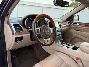 Jeep Grand Cherokee Overland Usado del 2011 - Product Image 2